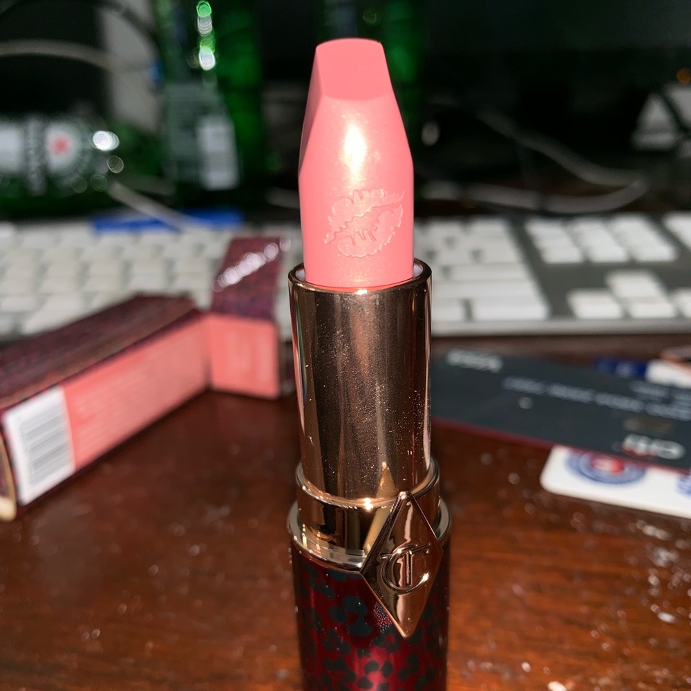 Charlotte Tilbury HOT LIPS 2 DANCEFLOOR PRINCESS - Picture 6 of 8